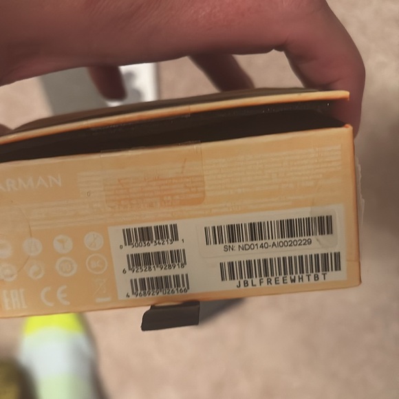 JBL wireless ear buds. New in box-in original box with instructions, charger - Picture 7 of 12